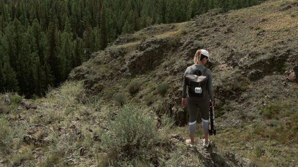 Où peut-on trouver une location de vacances en Toscane avec des ateliers de jardinage et visites de jardins historiques?